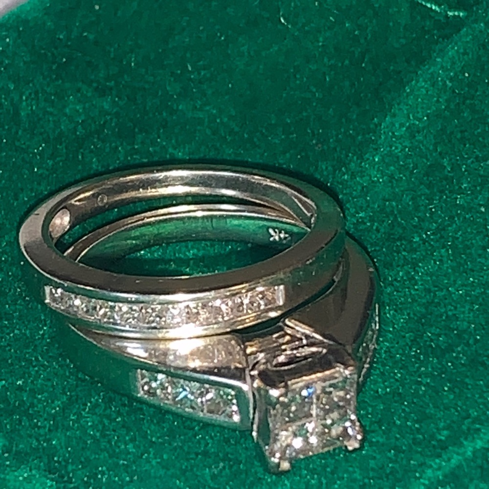 14K White Gold Princess Quad Princess Cut Diamond Bridal Set sz 7. EUC